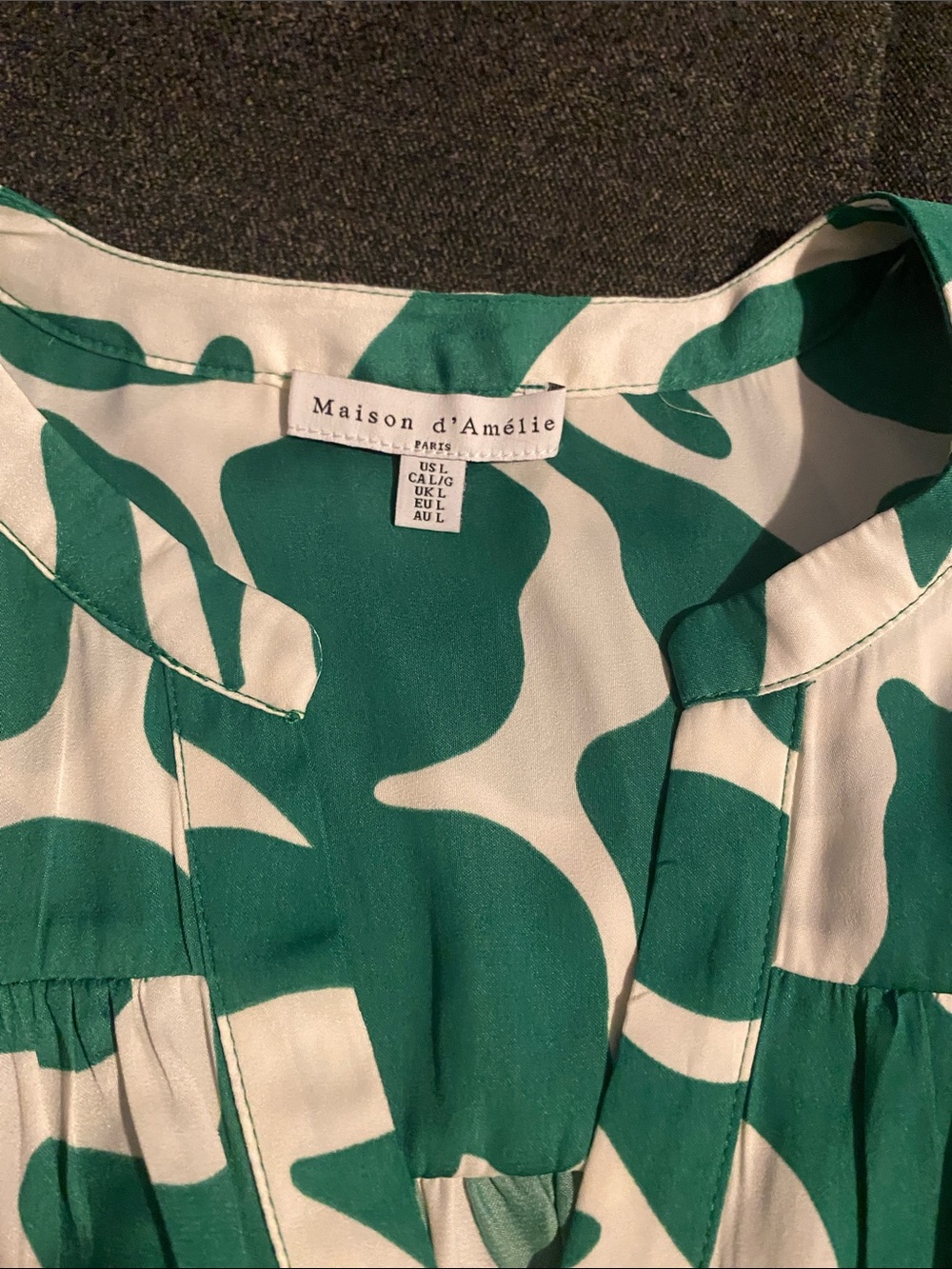 Green and White Abstract Print Flutter Sleeve Top - Picture 2 of 3